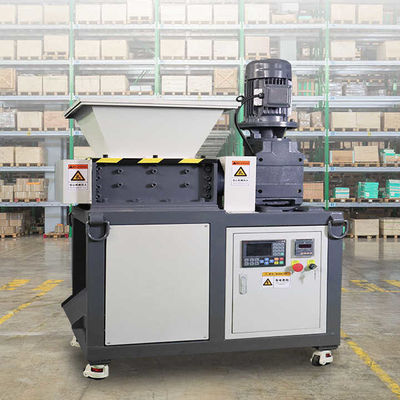 Przemysłowe plastikowe skrzynki PET butelki Shredder maszyna, Dual Shaft Shredder maszyna
